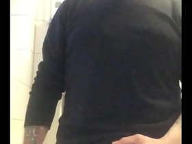 Swallow my pee