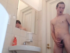 Sex model mars6mars masturbate at wc (full version on red)