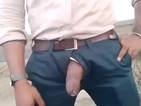 Sr
